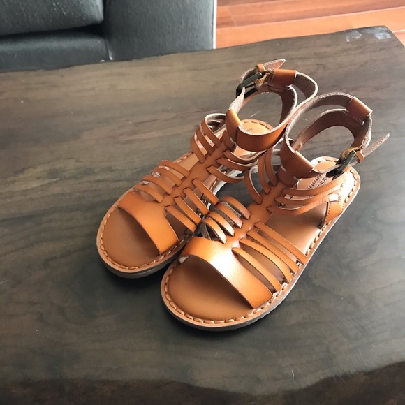 American Eagle Sandals - Picture 2 of 4